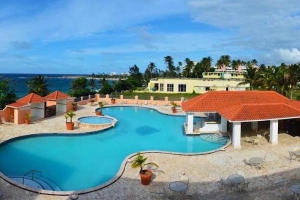 Beachfront Studio Apt W/ Full Kitchen & Pool อิซาเบลา ภายนอก รูปภาพ